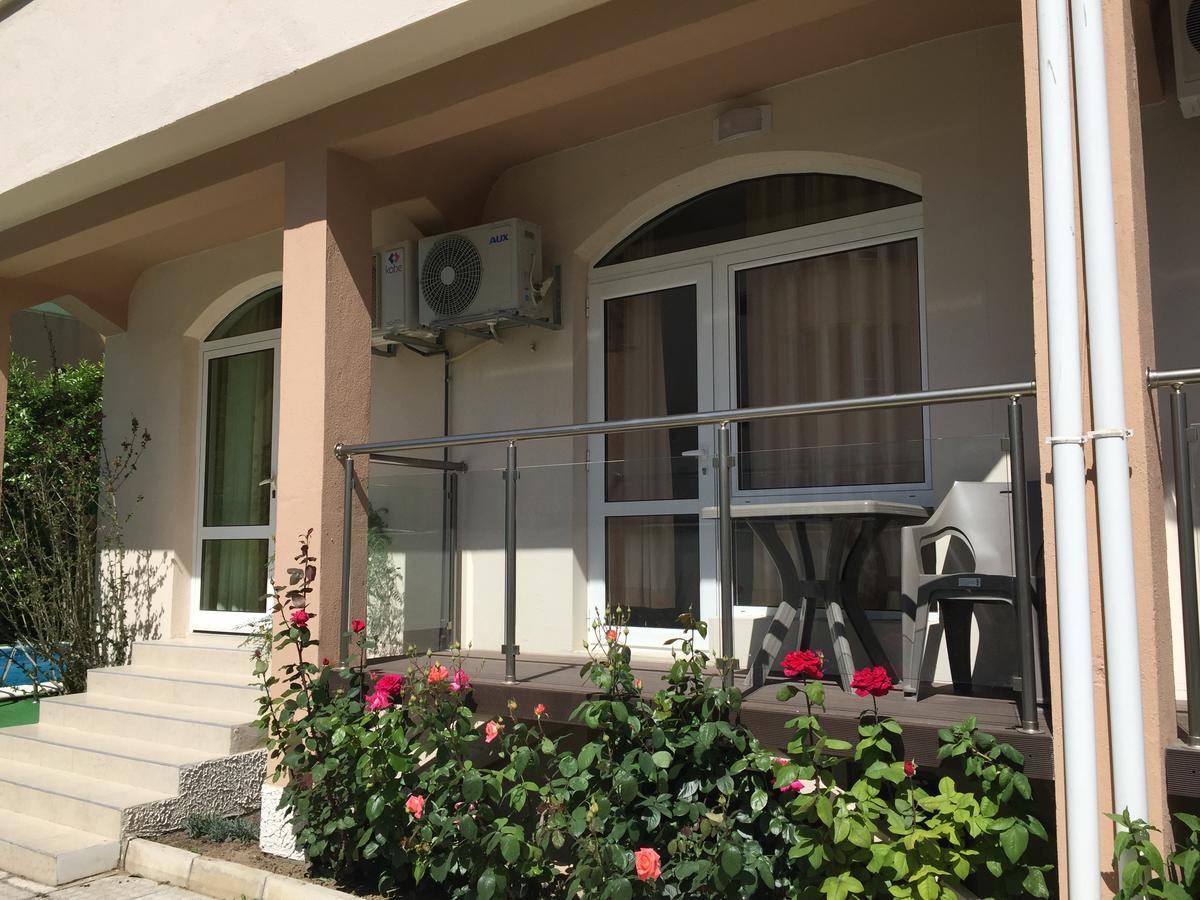 רבדה Aparthotel Lucky Family מראה חיצוני תמונה