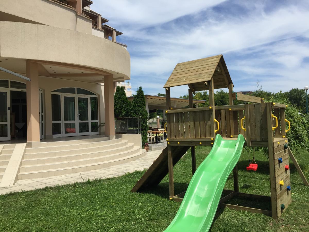 רבדה Aparthotel Lucky Family מראה חיצוני תמונה
